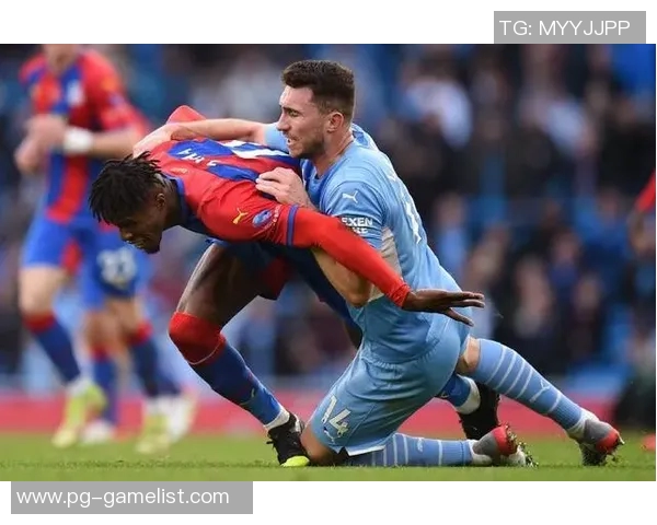 国王杯激战尤文图斯与巴黎圣日耳曼0比0争议判罚引发全场热议