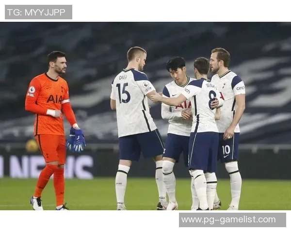 英超激战:巴黎圣日耳曼与AC米兰平局红牌事件引发全场热议