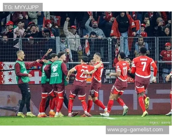 世界杯曼联大胜里昂红牌争议引发全场热议与焦点分析