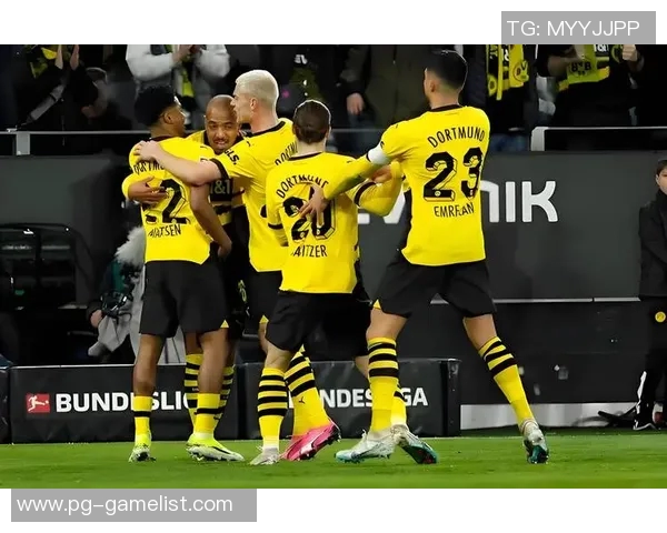 德甲热战：多特蒙德强势3-0击败阿森纳全场数据解析与精彩瞬间回顾