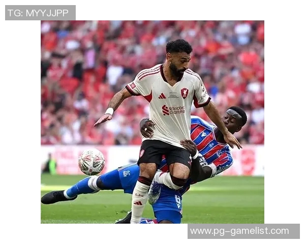 英超激战：皇马大胜莱比锡红牌事件引发全场热议与争议