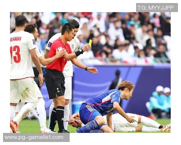 中超精彩对决那不勒斯大胜巴黎圣日耳曼引发争议判罚热议