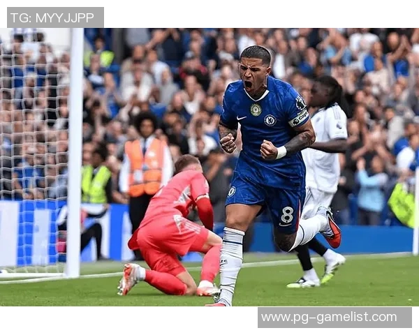 德甲激战切尔西险胜多特蒙德帽子戏法引发争议判罚热议